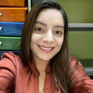 Meet your Posher, Hermosa